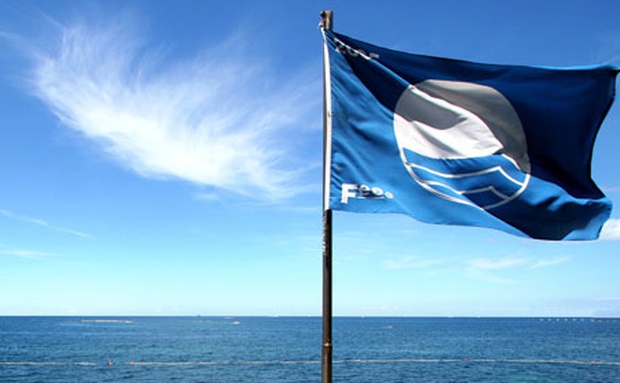 blue flag status, amanzimtoti, amanzimtoti beach, beach, durban, durban kwazulu natal, kzn, toti, blue flag, toti main beach, beachlife